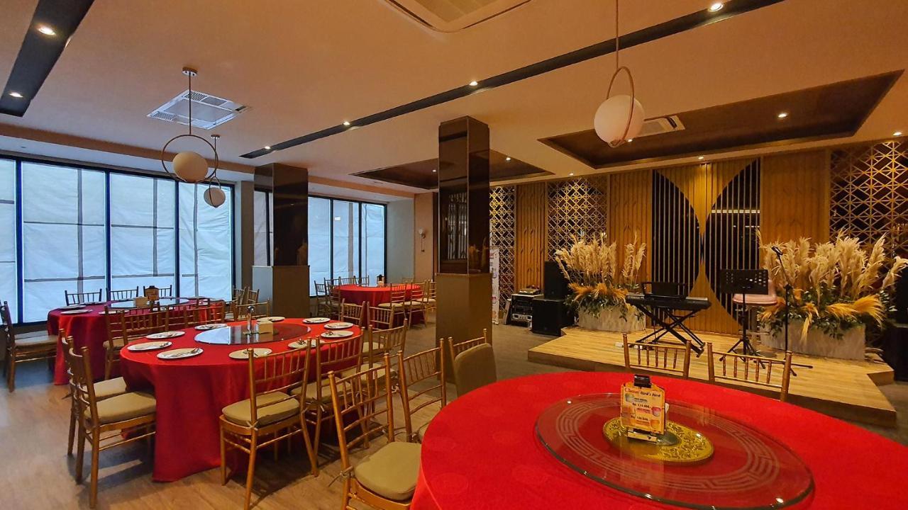 Classie Hotel Palembang Buitenkant foto