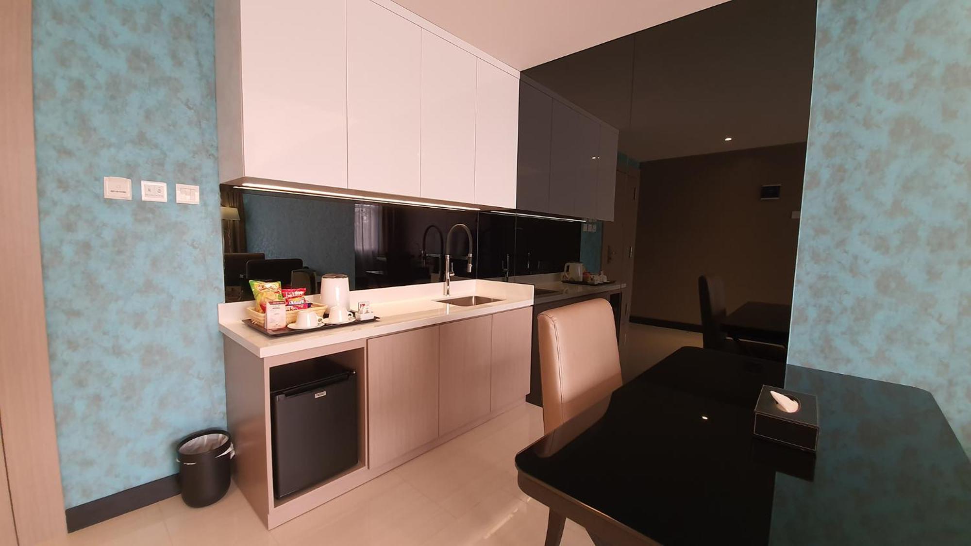 Classie Hotel Palembang Buitenkant foto